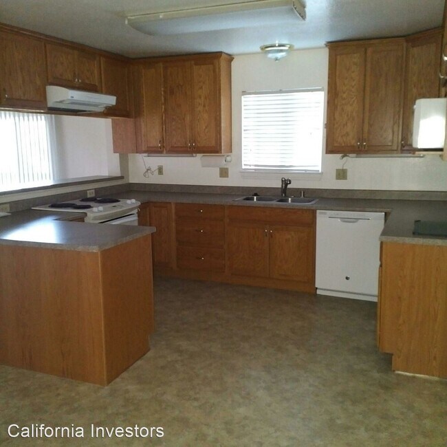Foto del edificio - 3 br, 2 bath House - 11435 Edgewood Road