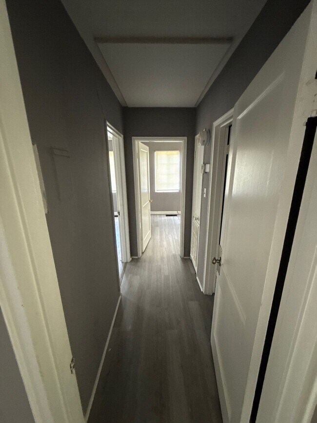 Foto del edificio - 912 Lindsey Dr