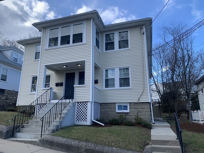 Primary Photo - 28 Sterling Rd