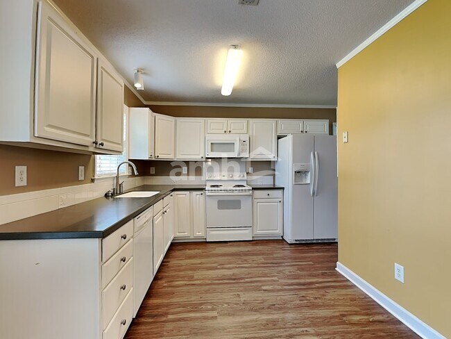 Foto del edificio - 212 Sedge Meadow Dr