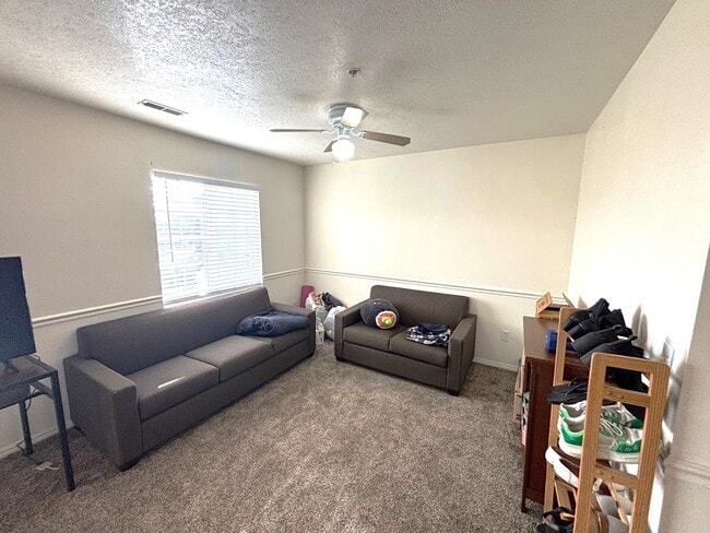 Building Photo - 112 W 1230 N