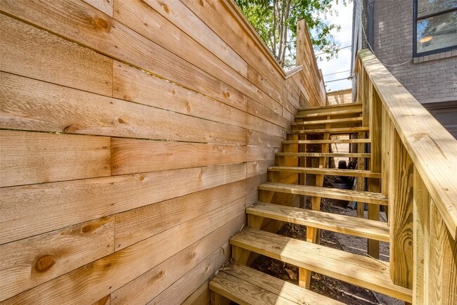 Photo - 415 Fairbanks St Apartment