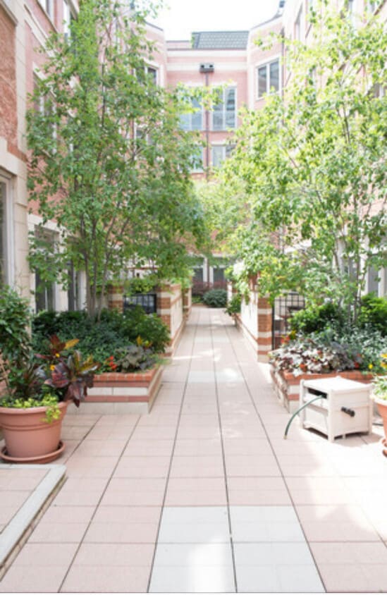 Photo - 1430 N La Salle Dr (Chicago, IL)