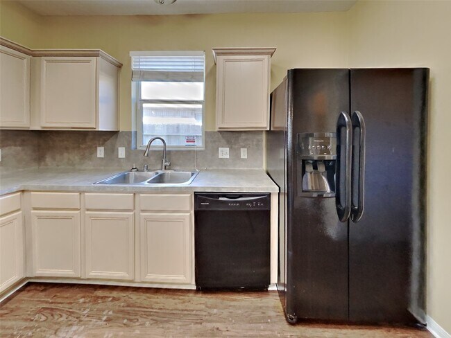 Foto del edificio - 9419 Stoneridge Canyon Ln