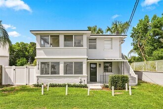 Building Photo - 1812 Killarney Dr