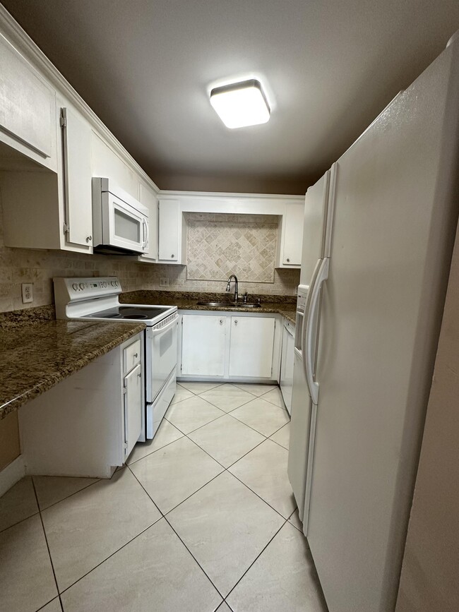 Photo - 5961 N Falls Cir Dr House