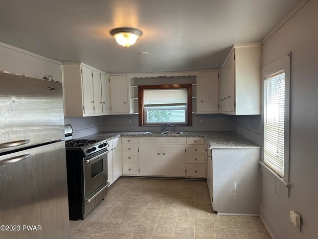 Foto del edificio - Great rental, close to stores, restaurants...