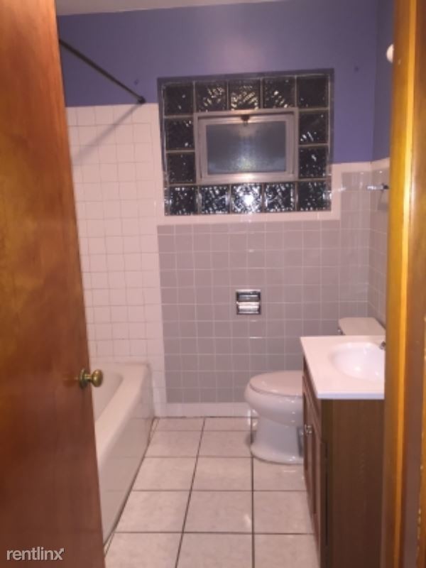 Building Photo - 3 br, 1 bath Apartment - 2 N Edgewood