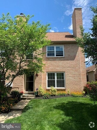 Building Photo - 37 Rampart Dr
