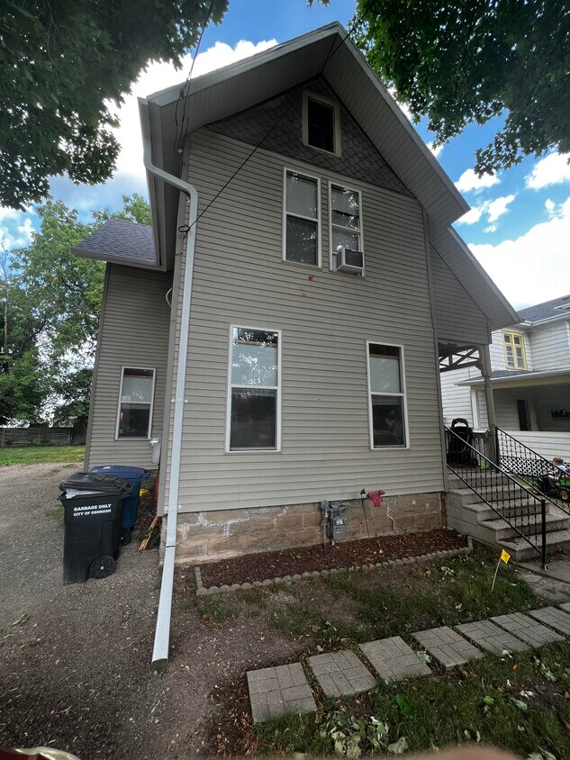 Foto principal - 544 Jefferson St