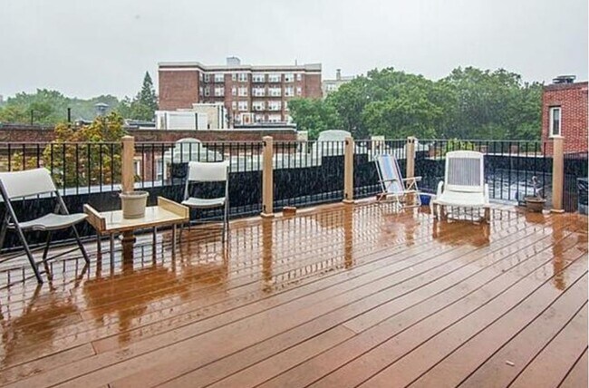 Foto del edificio - 114 Strathmore Rd