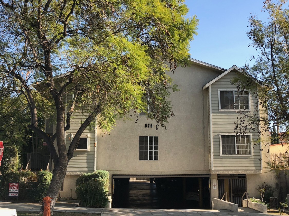 576 E Verdugo Ave, Burbank, CA 91501 Apartments in Burbank, CA
