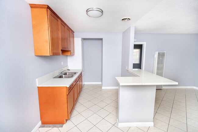 Building Photo - 255 E Artesia Blvd