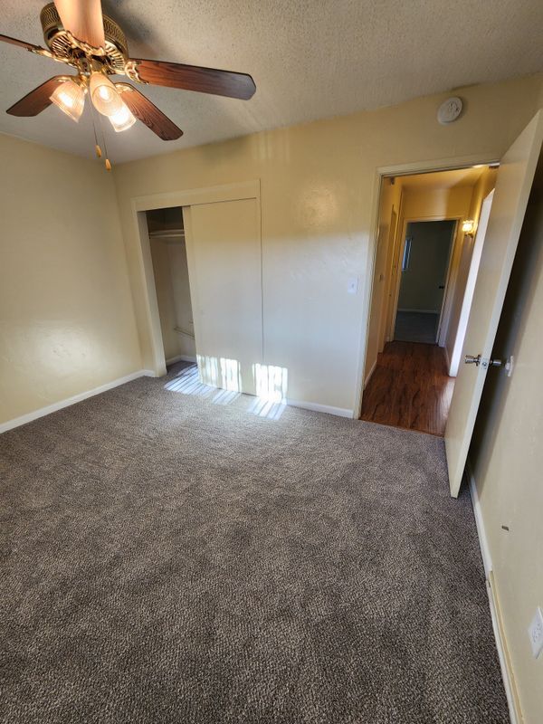 Building Photo - 4442 Rosebud Ln