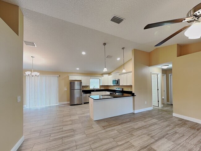 Foto del edificio - 3732 W Wilburton Dr