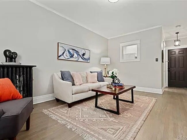 Building Photo - Incredible modern 1 bedroom Condo in Capit...