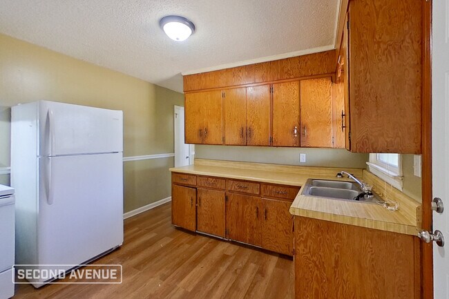 Foto del edificio - 2328 3rd St NE