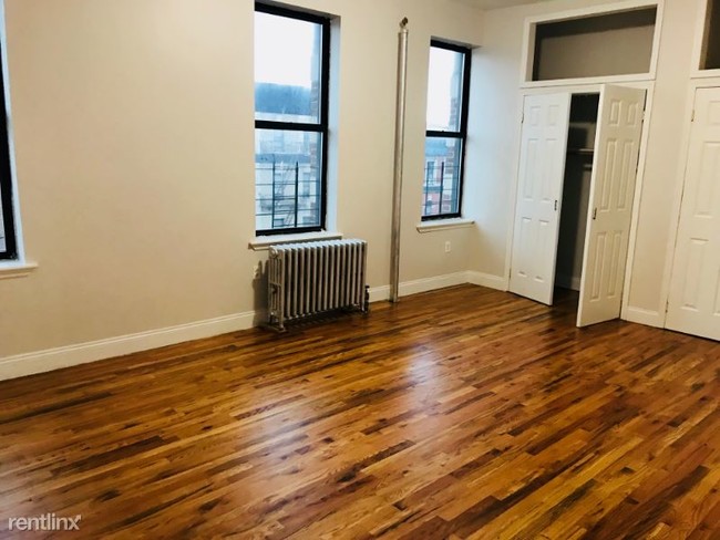 Building Photo - 635 W 135th St