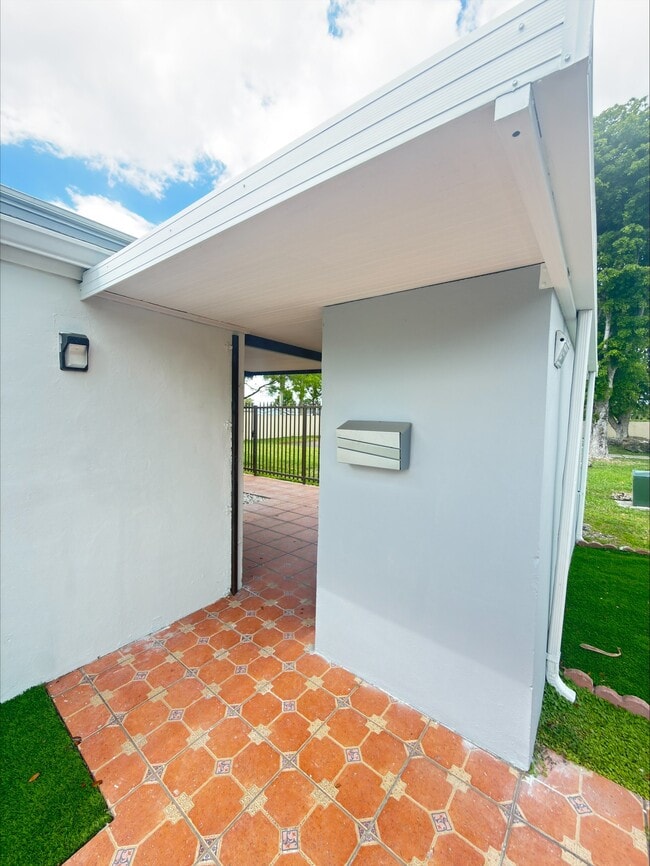 Photo - 2560 SW 122nd Ct Townhome