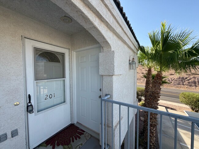 Foto del edificio - 3423 McCormick Blvd