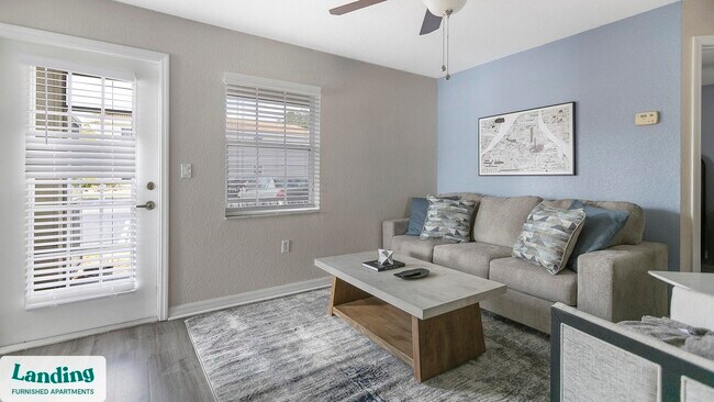 Foto del edificio - 3695 Island Club Dr