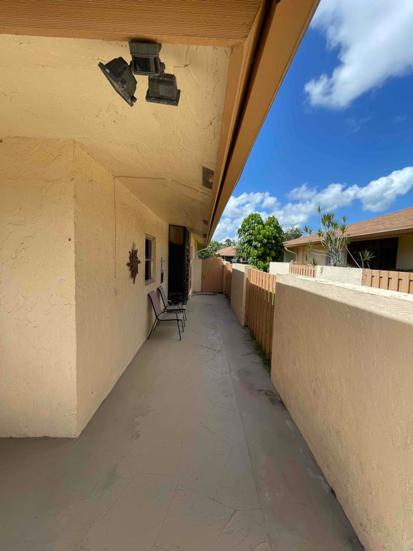 Building Photo - 13566 Sabal Palm Ct