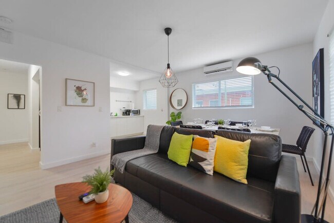 Foto del edificio - 515 NE 82nd St