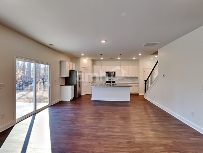 Foto del edificio - 626 Rivermist Dr