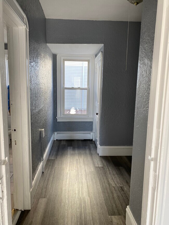 Hallway - 66 Preston St