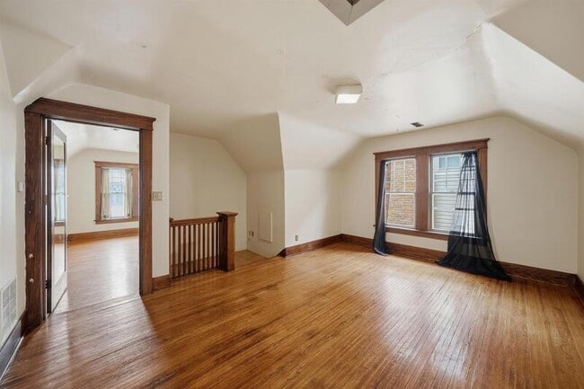 Building Photo - 1345 E St