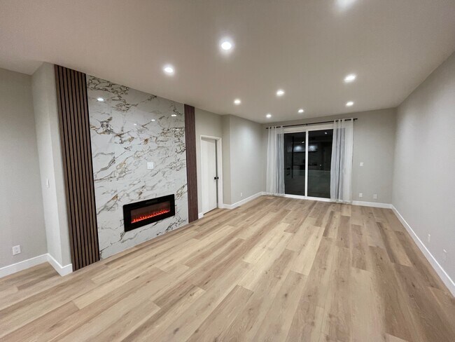 Modern Living Room - 311 Bora Bora Way