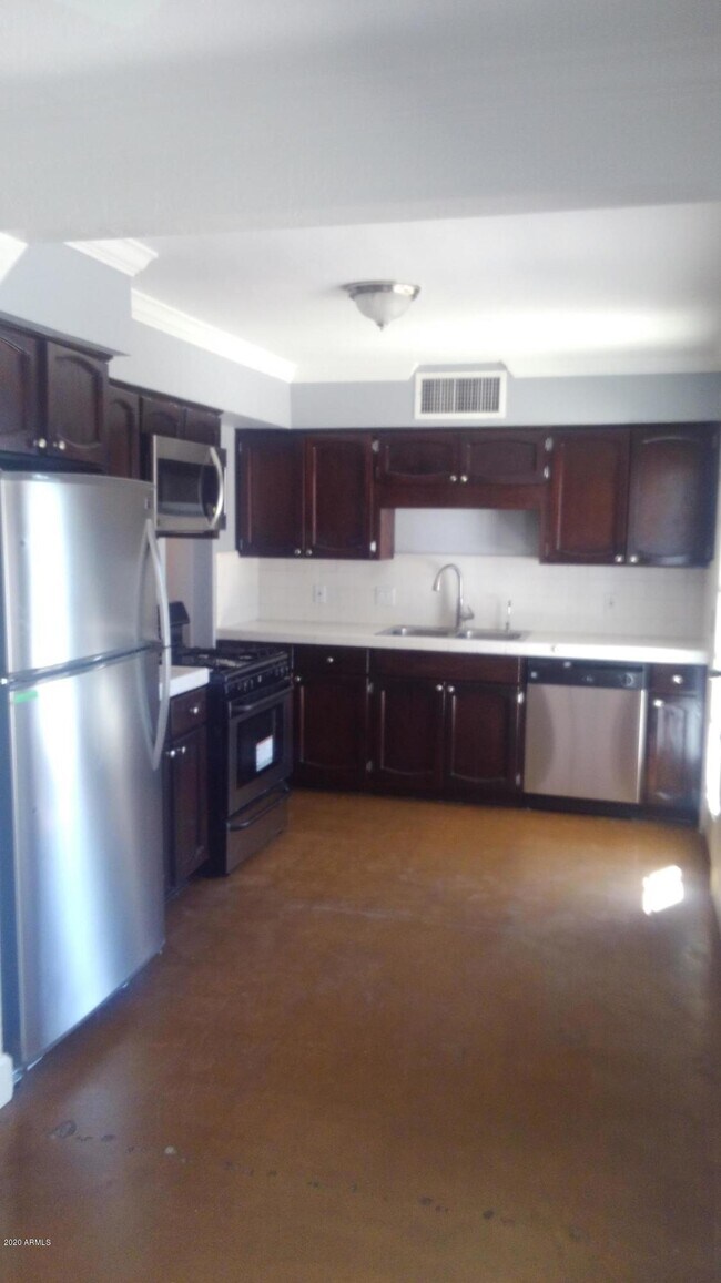 Foto del edificio - 3419 E Turney Ave