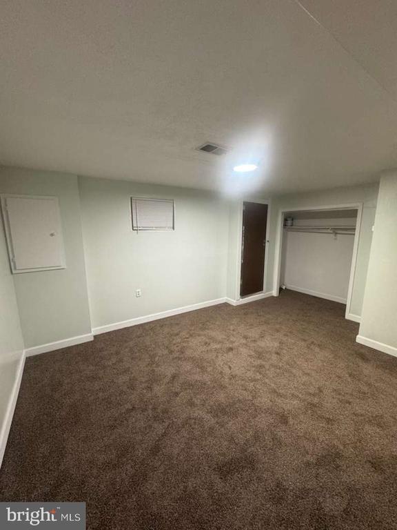 Foto del edificio - 6112 Armor Dr