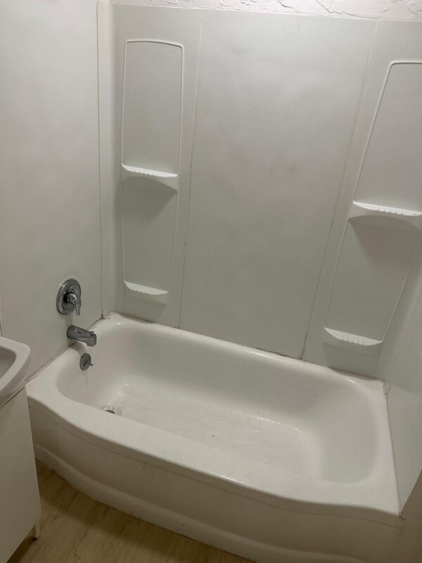 14148 Superior Rd Cleveland Heights, OH 44118 – photo 5