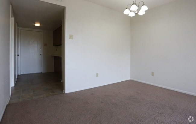 1BR/1BA -680SF - Cleary Pointe Apartments