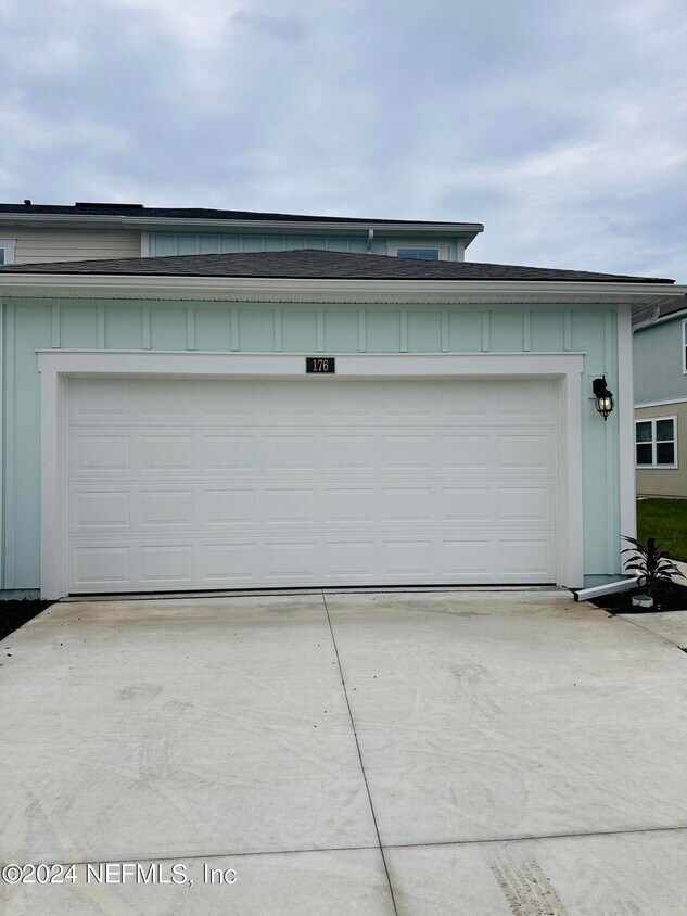 Foto principal - 176 Seaport Breeze Rd