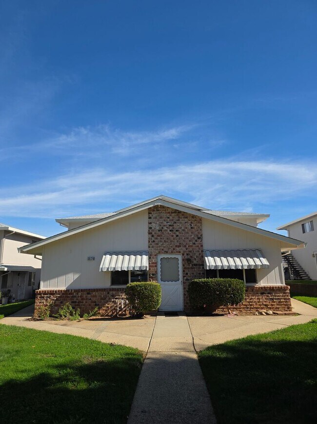 Foto del edificio - Beautiful 2BR/1BA Condo in Auburn - Move-I...