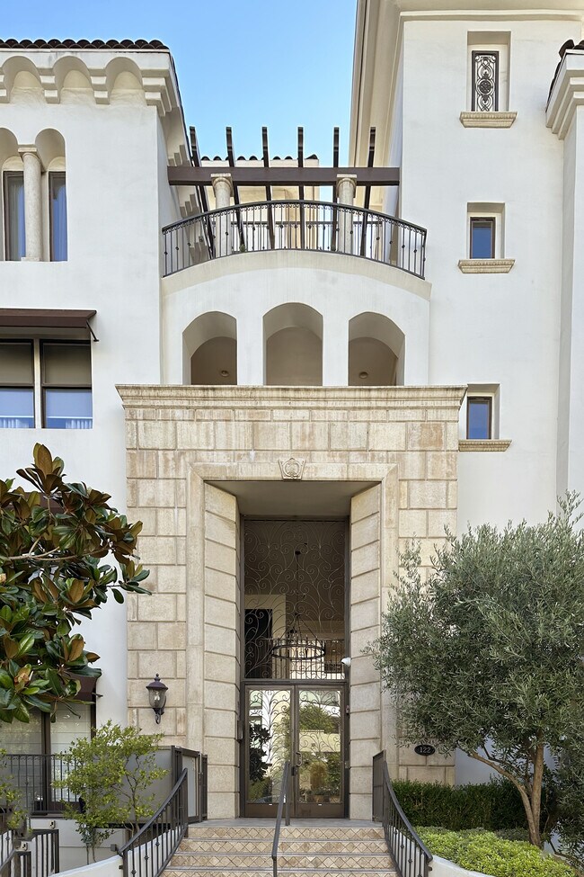 Foto del edificio - 122 N Clark Dr