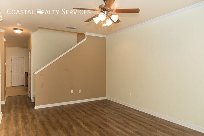Building Photo - 1496 Bentley Cir