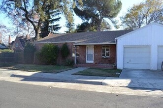 Building Photo - 616 Hollister Rd