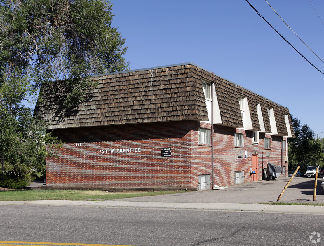 Primary Photo - 791 W Prentice Ave