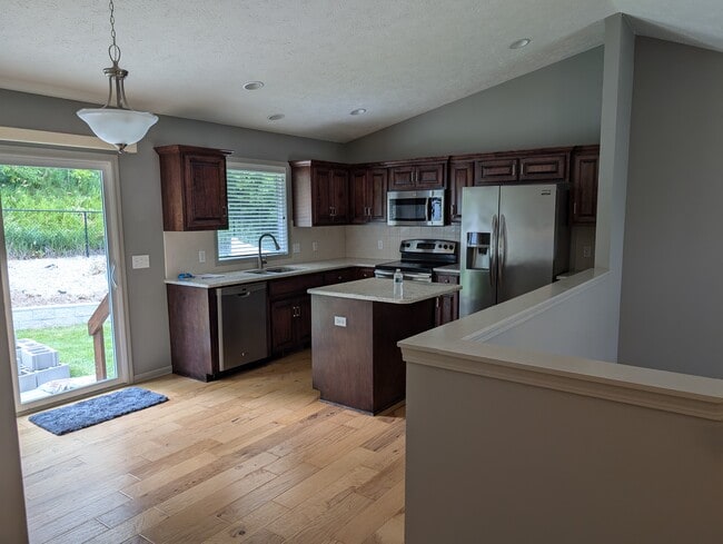 Building Photo - 1008 Jacqueline Dr