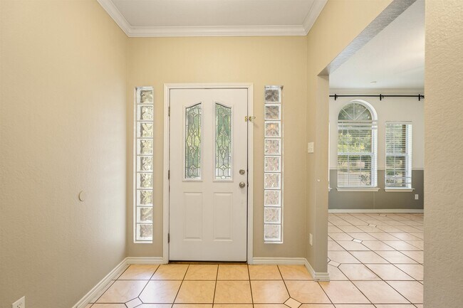 Building Photo - 117 White Feather Trail