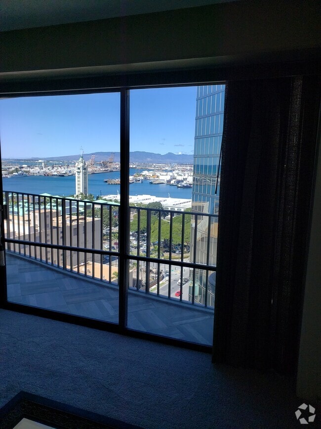 Apartments for Rent Near University of Hawaii at Manoa Manoa Campus Honolulu, HI Student