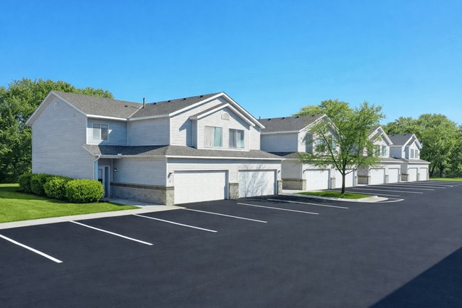 Building Photo - Regency Park