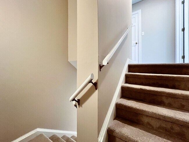 Foto del edificio - 330 Hanover Arms Ct