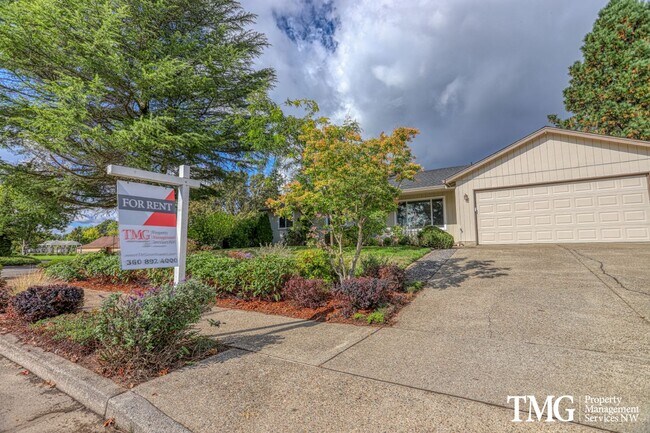 Foto del edificio - Beautiful 3BD 2BA Ranch Home - Large Corne...