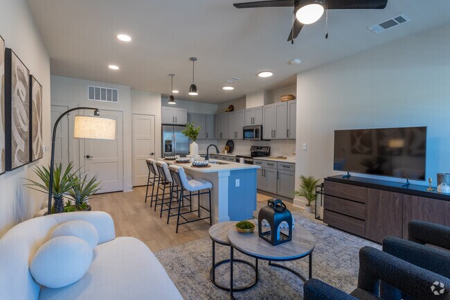 Interior Photo - RESIDENCES OF SIENA SOUTH