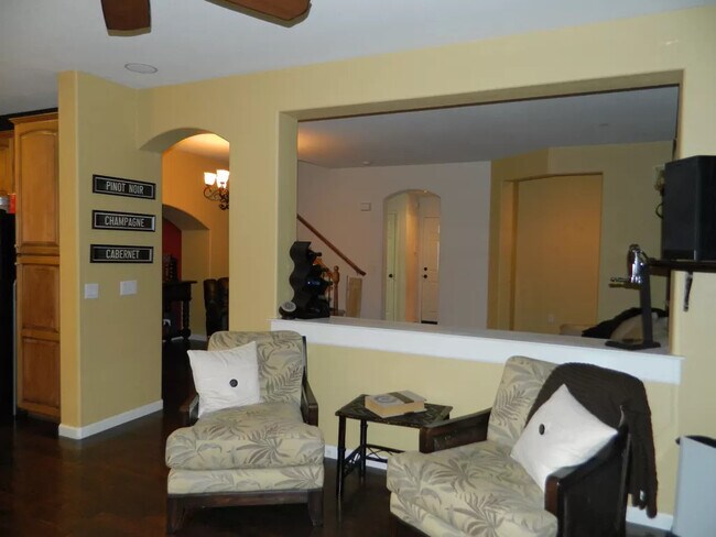 Building Photo - 1203 Ferry Cir