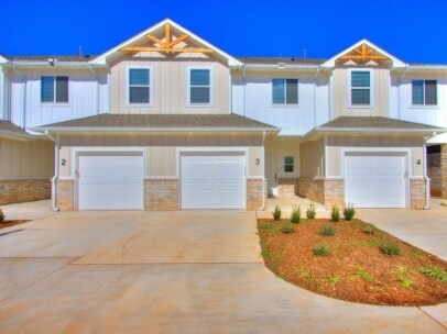 Photo - 10601 NW 23rd St (Yukon, OK)